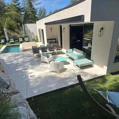 Cote Pinede Villa *